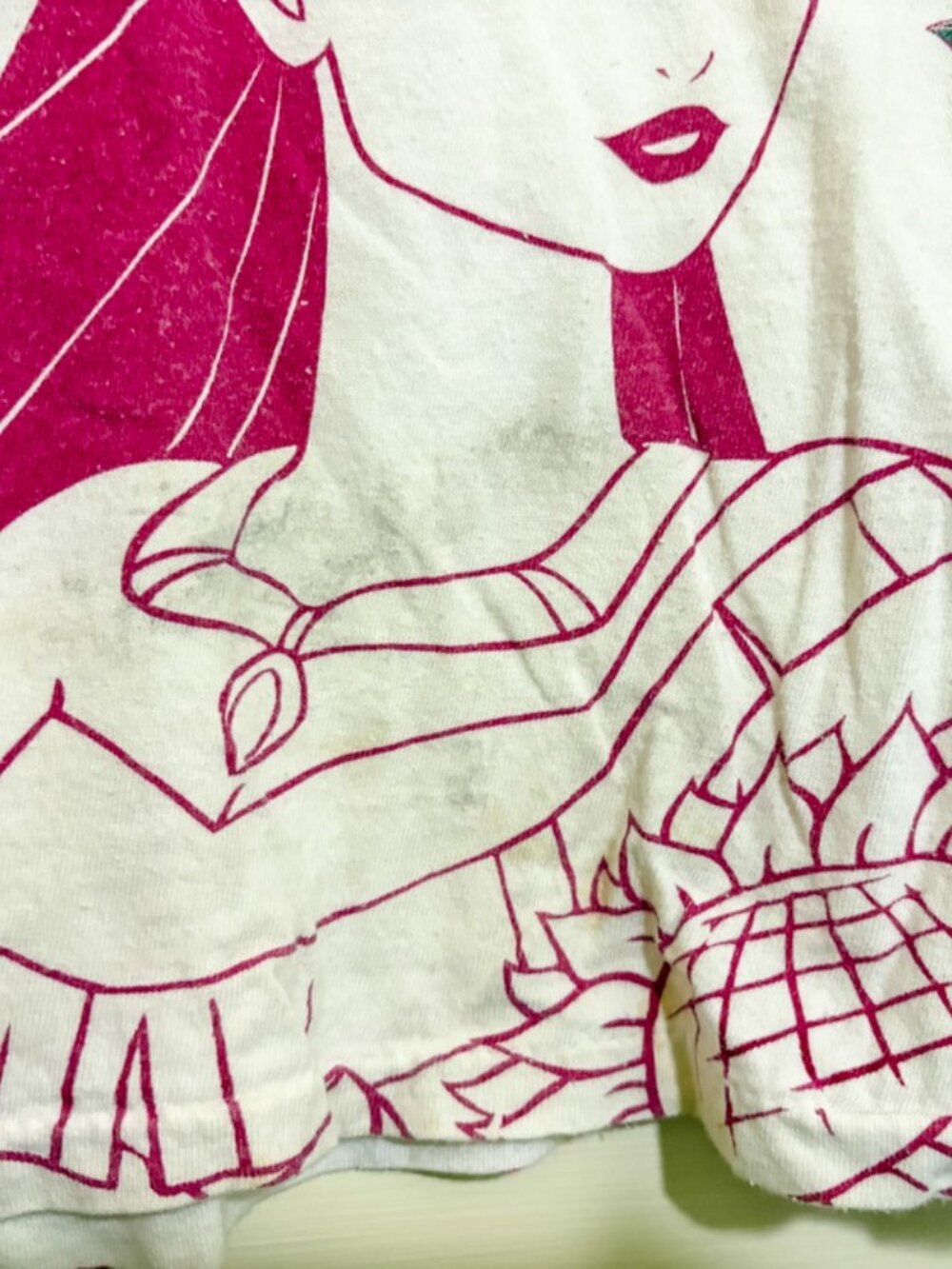 Vintage 90s Pocahontas T-Shirt - Picture 3 of 4